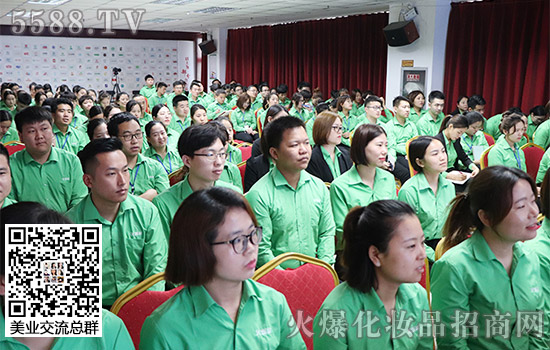 火爆網(wǎng)“職場(chǎng)商務(wù)禮儀操作實(shí)務(wù)”訓(xùn)練營(yíng) 火爆網(wǎng)“職場(chǎng)商務(wù)禮儀操作實(shí)務(wù)”訓(xùn)練營(yíng)