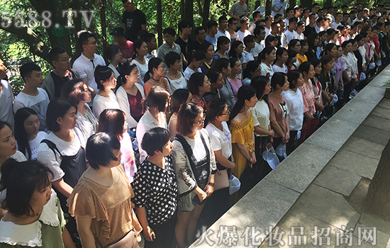 美景不負(fù)遇見(jiàn) 美景不負(fù)遇見(jiàn)