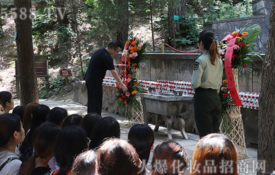 吾輩當(dāng)自強(qiáng) 吾輩當(dāng)自強(qiáng)