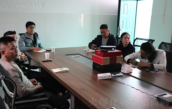 火爆網(wǎng)開展客戶培訓服務 火爆網(wǎng)開展客戶培訓服務