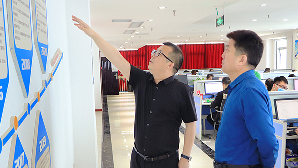 Қgӭʯ@^(q)\IκһWR𱬾W^ָ1