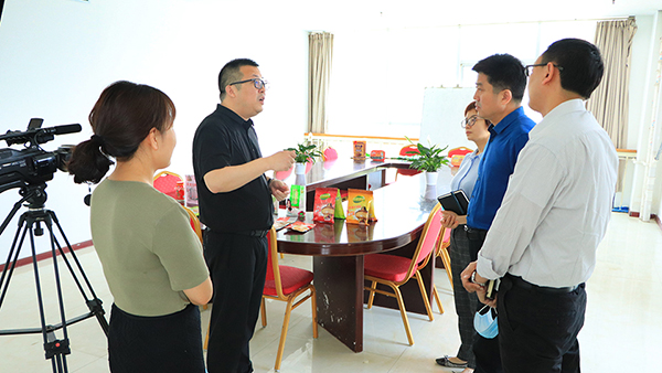 Қgӭʯ@^(q)\IκһWR𱬾W^ָ4