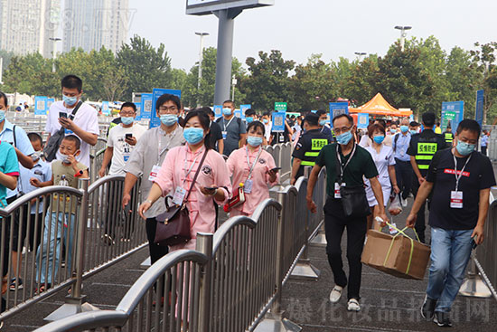 鄭州高端美業(yè)博覽會(huì)歷屆精彩回顧 鄭州高端美業(yè)博覽會(huì)歷屆精彩回顧