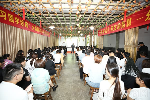 觀水尋秋,感受云上慢時光! 觀水尋秋,感受云上慢時光!