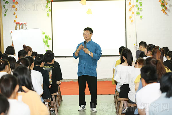 為而不爭 為而不爭