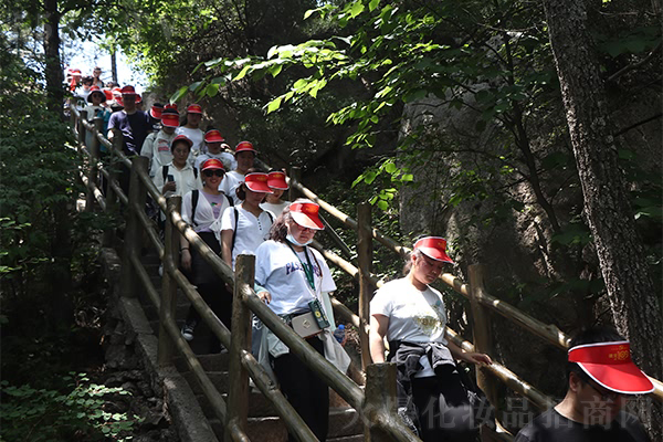 老君山,美麗迷人的自然山水 老君山,美麗迷人的自然山水