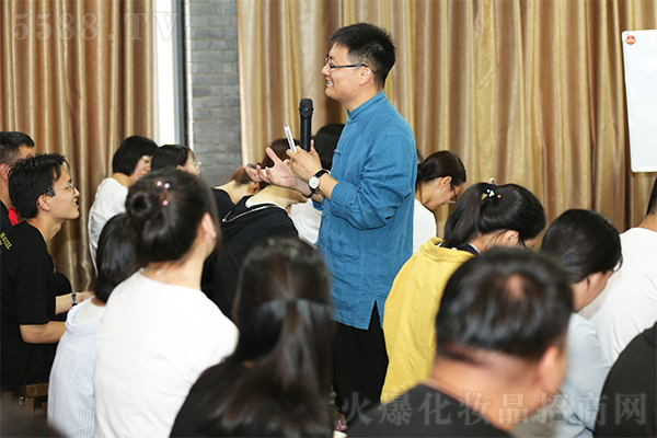 老子《道德經》:悟道,反思不足,正確做事 老子《道德經》:悟道,反思不足,正確做事