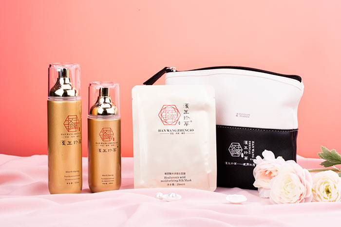 漢王珍草瑩潤活氧補(bǔ)水三件套 漢王珍草瑩潤活氧補(bǔ)水三件套