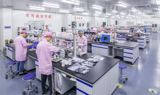 國貨美妝新銳品牌花洛莉亞的供應(yīng)鏈工廠 國貨美妝新銳品牌花洛莉亞的供應(yīng)鏈工廠