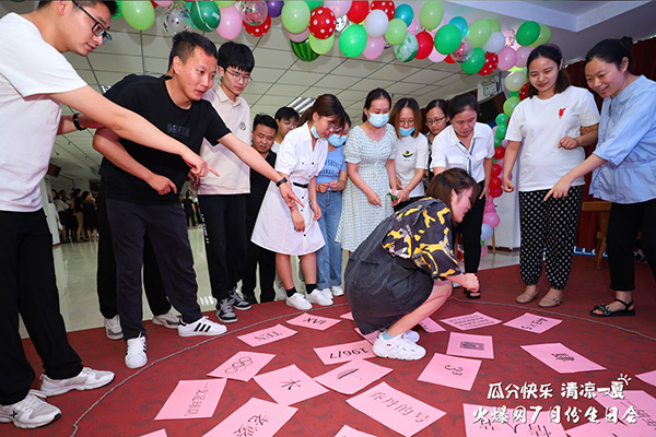 火爆網(wǎng)舉辦7月生日會,共享快樂,瓜分涼夏 火爆網(wǎng)舉辦7月生日會,共享快樂,瓜分涼夏