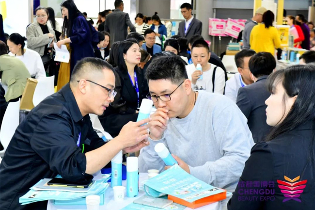 第48屆CCBE成都美業(yè)博覽會現(xiàn)場 第48屆CCBE成都美業(yè)博覽會現(xiàn)場