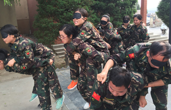 朋友一生一起走，那些日子不再有