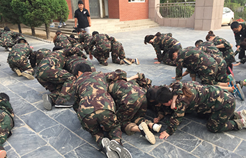 朋友一生一起走，那些日子不再有