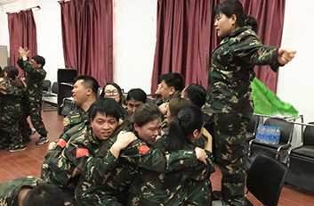 障礙與失敗都將被打?。∮啦谎酝?，我們是最好的團(tuán)隊(duì)！