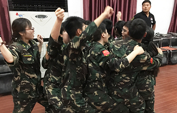 夢想不是單個(gè)人的守護(hù)，而是團(tuán)隊(duì)共同的堅(jiān)持，共同的守護(hù)！