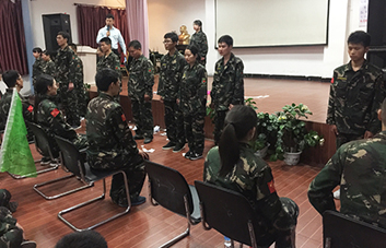 不全力以赴，不積極進(jìn)取，必將被淘汰出局！