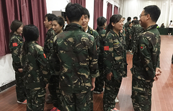 學(xué)會贊美，收獲一份真心；