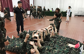 無隊(duì)友不成功，配合默契極限挑戰(zhàn)進(jìn)行時(shí)！