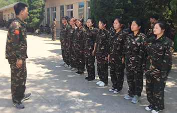 領(lǐng)導(dǎo)者是團(tuán)隊(duì)的核心，一言一行都是表率！