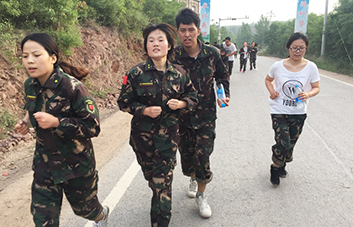 真真正正去走，一步一個(gè)腳印去量！