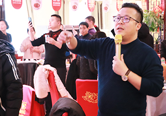 �𱬾W(w��ng)ȫ�w�T���R��һ�ù���ʢ����