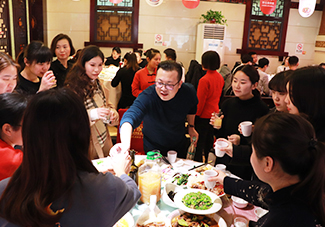 �ֵܺ����@���ƣ�2019��y��һ������