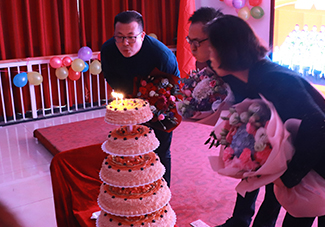 11��l(f��)չ��11�꽛(j��ng)�v��ף�𱬾W(w��ng)Խ��(l��i)Խ������