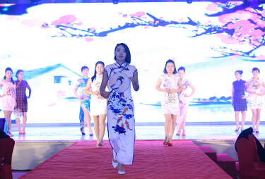 㡶\CAչF(xin)҂ͬ